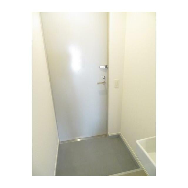 BASE東上野の玄関