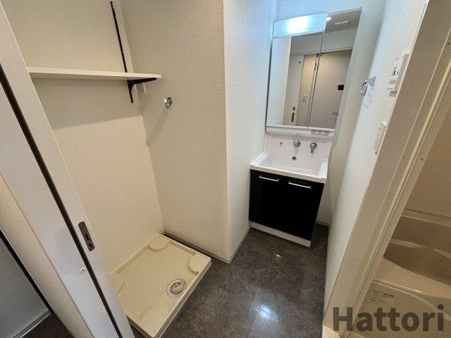 Live Flat塚本新北野の独立洗面台