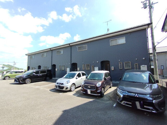 メゾネット椿の外観