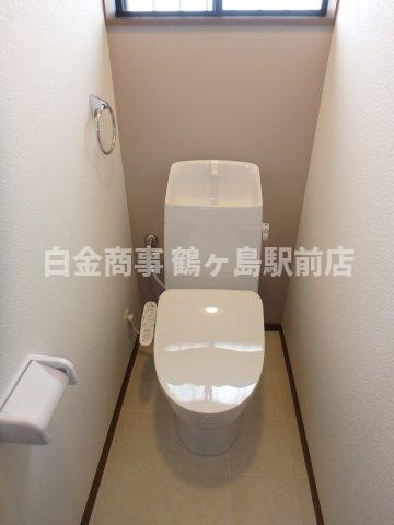 鶴ヶ島市下新田中古戸建のトイレ