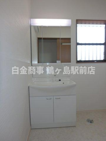 鶴ヶ島市下新田中古戸建の独立洗面台