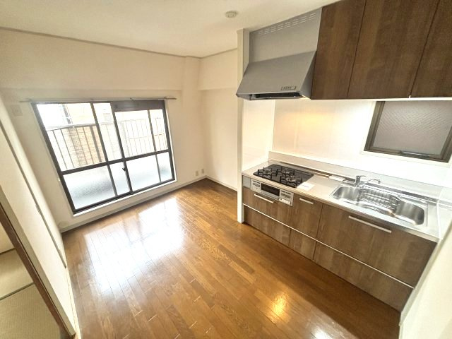 サンコート住吉駅前の居間・リビング