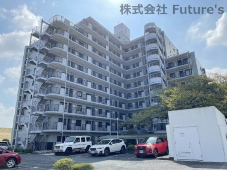 ライフペリエ三郷の外観|現地の写真になります。