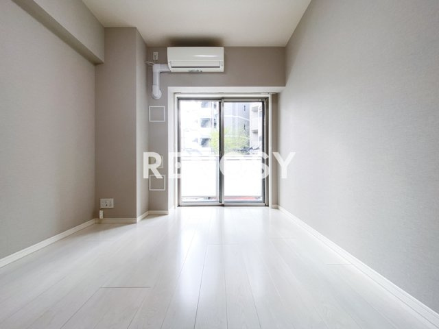 北区赤羽１丁目の賃貸マンションの居間・リビング