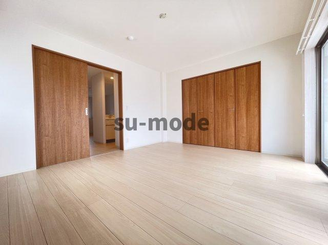 アジュール鳥飼の寝室