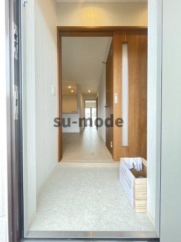 アジュール鳥飼の玄関