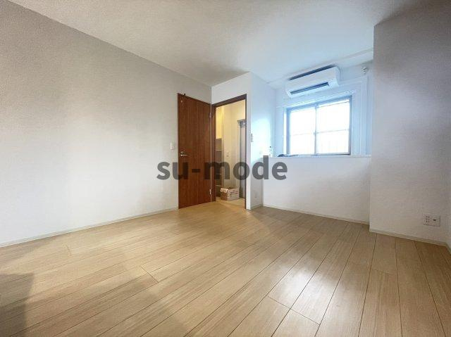 アジュール鳥飼の居間・リビング