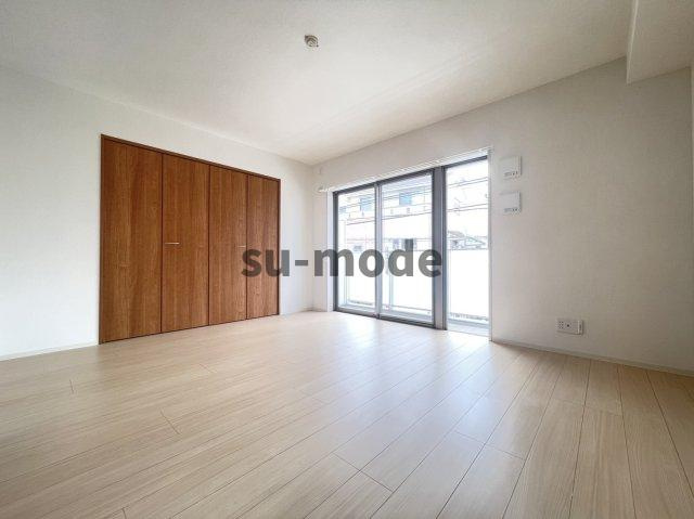 アジュール鳥飼の寝室