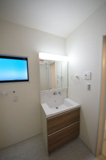 【キッチン】 | 【仲介手数料無料！！】日野市旭が丘1丁目　新築戸建て（全3棟）2号棟　5390万円 | 床下収納