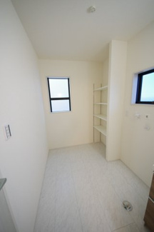 【収納】 | 【仲介手数料無料！！】日野市旭が丘1丁目　新築戸建て（全3棟）2号棟　5390万円