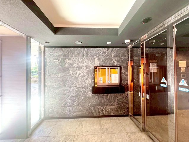 ミルーナヒルズエグラス梅島の受付