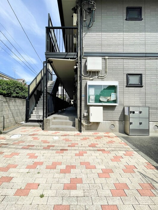 プレアディス2000のエントランス