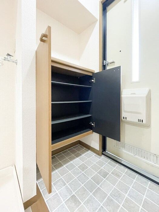 プレアディス2000の玄関