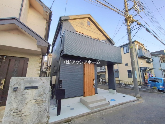 所沢市林3丁目・全1棟　新築一戸建　～小屋裏収納付き～