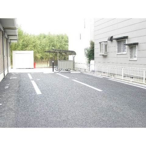 明星の駐車場