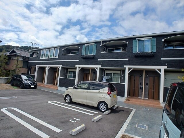 ザ・ビレッジグリーン山口町Ⅱのエントランス