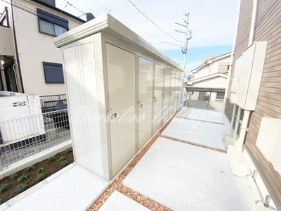 【その他共用部分】 | パルティール | 荷物が多い方必見♪各一部屋ずつに専用物置