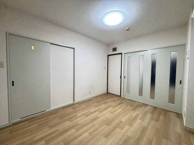 川口市元郷３丁目の賃貸マンションの居間・リビング