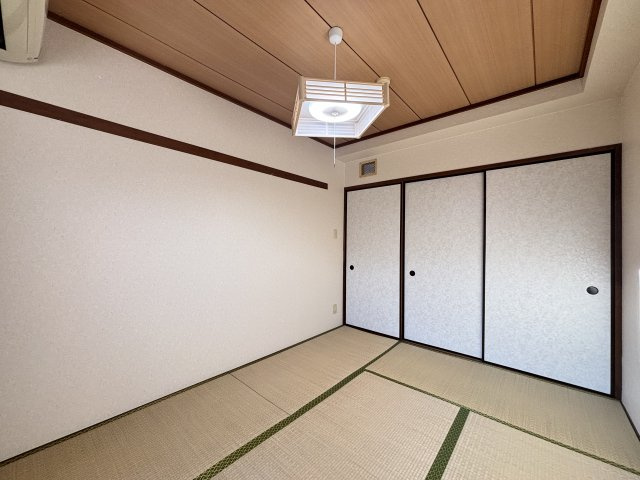 川口市元郷３丁目の賃貸マンションの和室