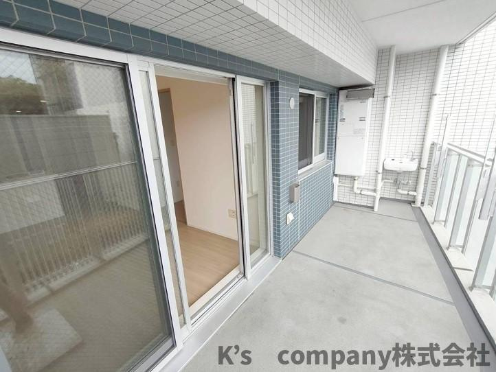 ◎茅ヶ崎市汐見台　リストレジデンス茅ヶ崎海岸のバルコニー|ワイドバルコニーでお洗濯物もたくさん干すことができます◇