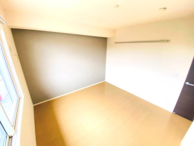 【寝室】 | 洋室①☆