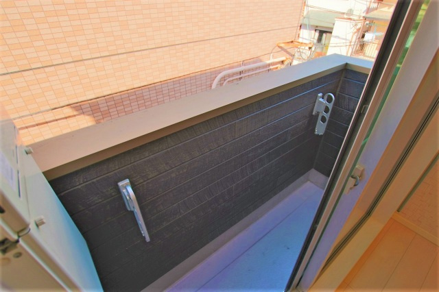 CastleEast L’sのバルコニー