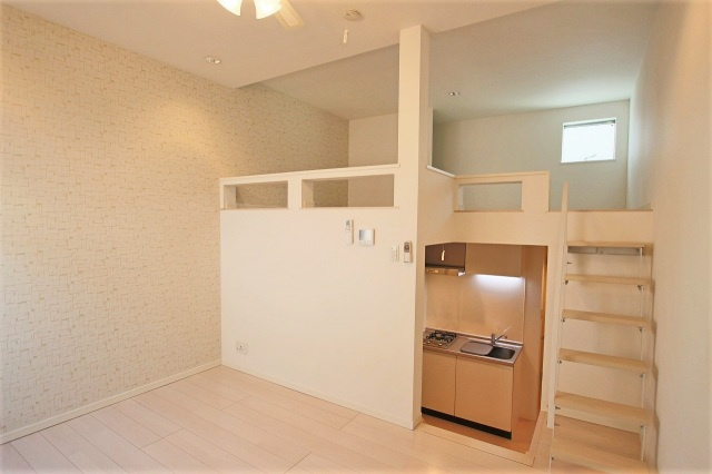 CastleEast L’sの居間・リビング