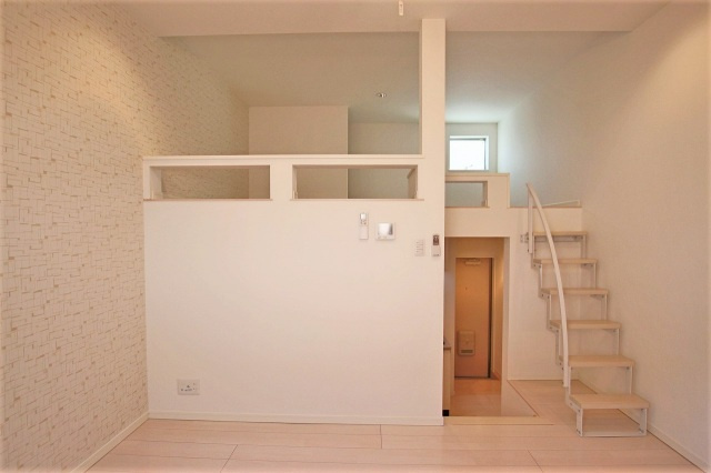 CastleEast L’sの居間・リビング