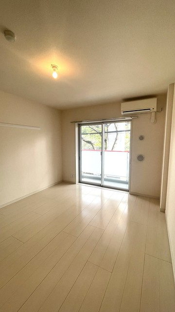 ハーミット高幡の居間・リビング