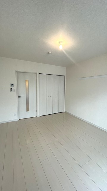 ハーミット高幡の居間・リビング