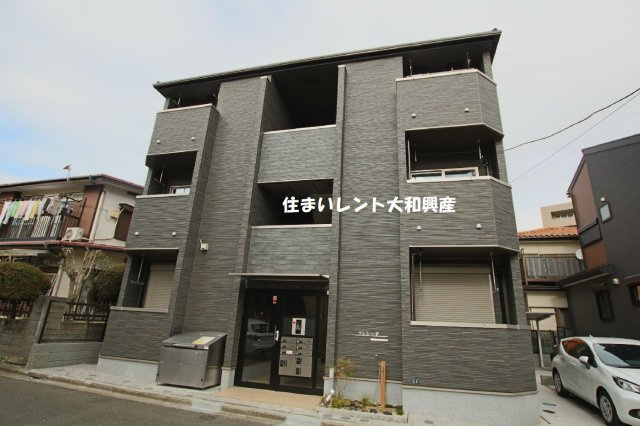 クレシーダの外観