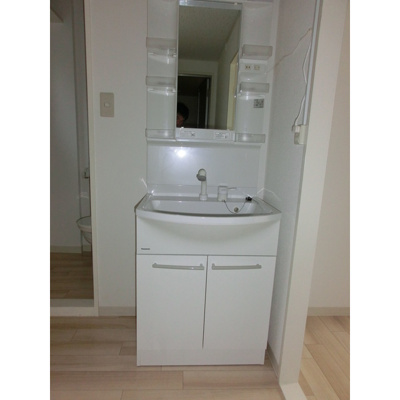 【洗面所】 | 平野マンション | 忙しい朝には欠かせない洗面所です