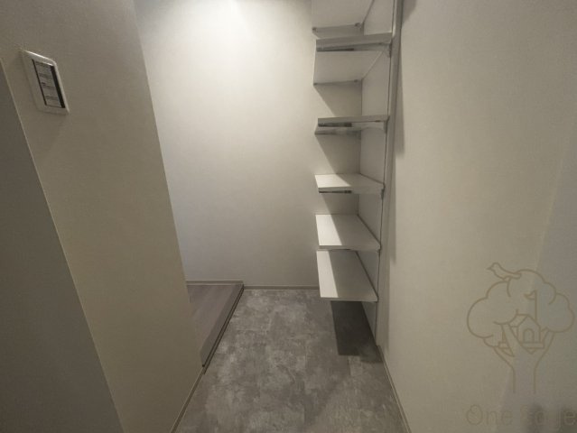 グランイニシオ都島の玄関