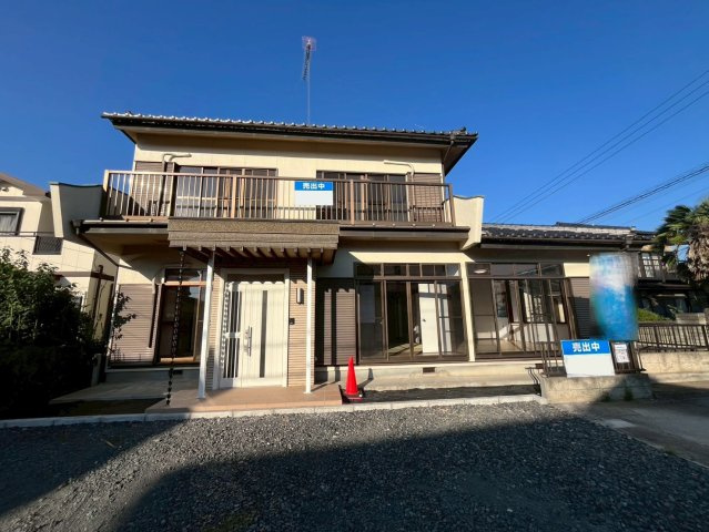 小山市大字間々田　リフォーム物件の外観|南東角地、陽当り良好！内覧予約受付中です♪ぜひ、お気軽にお問い合わせください（＾＾）
2025年10月撮影