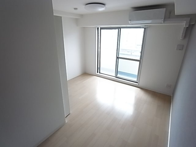 ラ・フォンテ春日野の居間・リビング