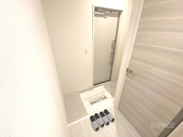 グレイシャス大宮の玄関