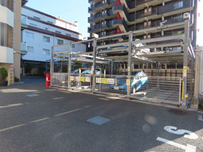 【駐車場】 | スカイグランデ船橋宮本 | 敷地内に駐車場もございます