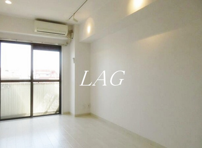 【居間・リビング】 | パールシティ浅草壱番館 | 洋室のお部屋です。