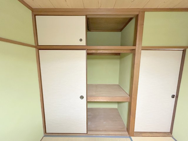 学園大和町3丁目戸建の収納