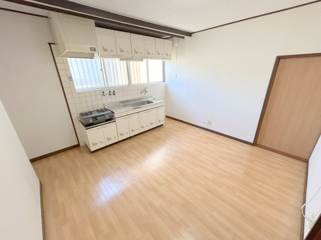 学園大和町3丁目戸建の居間・リビング