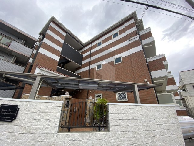 グランオリオン柏田東町の外観