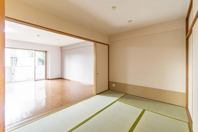 グランノア港北の丘19番館【仲介手数料無料】の和室