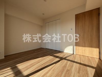 【収納】 | ルネ吉祥寺 | バルコニー側洋室6.1帖