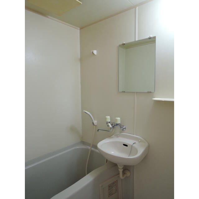 和田ハイツの浴室