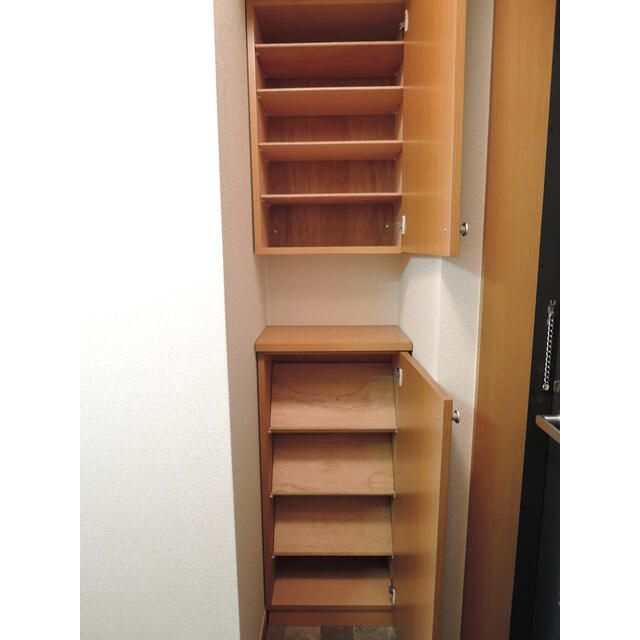 和田ハイツの玄関