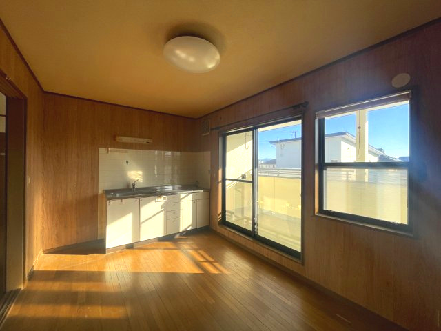 福島市鎌田字原際　中古戸建て・中古住宅のキッチン