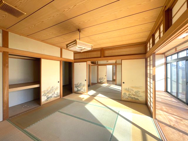 福島市鎌田字原際　中古戸建て・中古住宅の和室