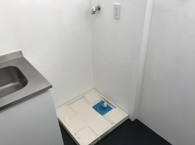 【設備】 | ラグゼナ東高円寺 | 室内洗濯機置場。