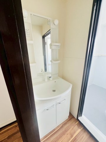 潮見ヶ丘コーポラスの洗面所