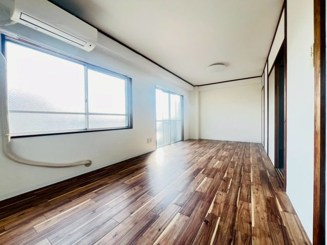 潮見ヶ丘コーポラスの寝室